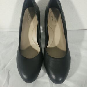 Women's Clarks, Adriel Viola Pump Black Leather Comfort Size 9